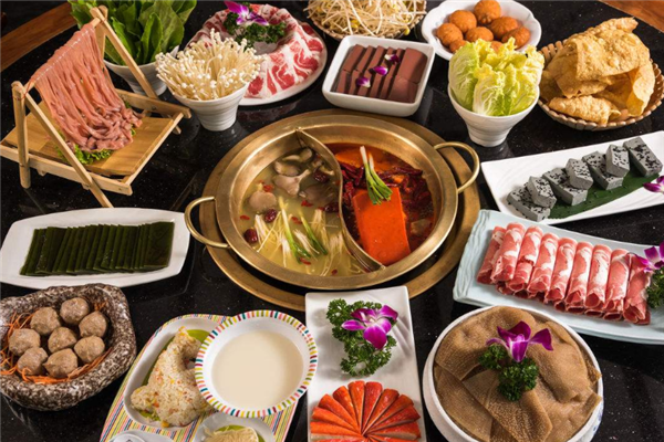 科技重塑火锅美食体验，火锅店行情分析