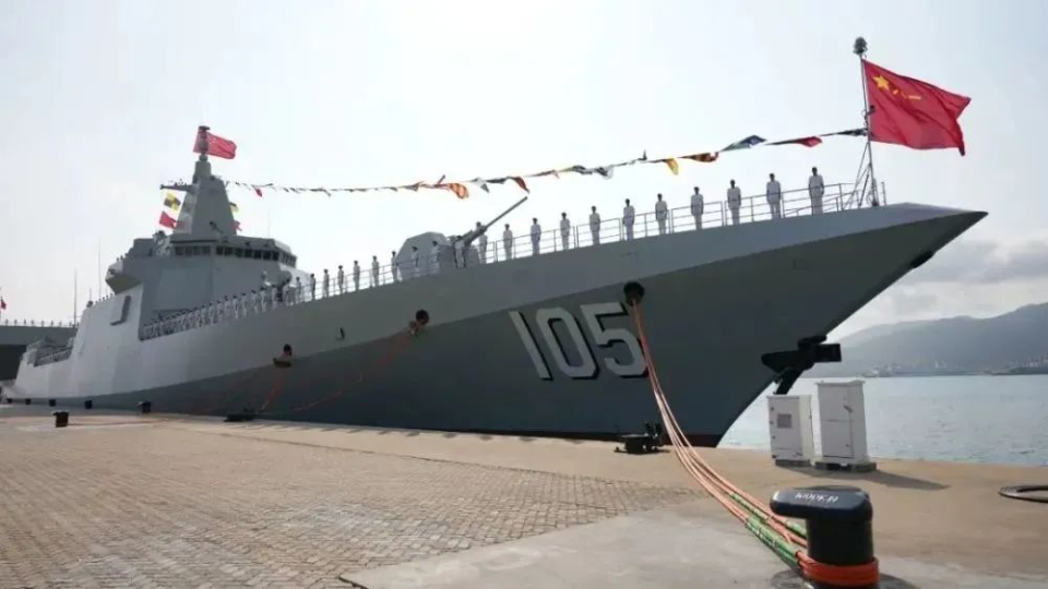 鞍山舰启航，心灵之旅探索自然美景的壮丽之旅